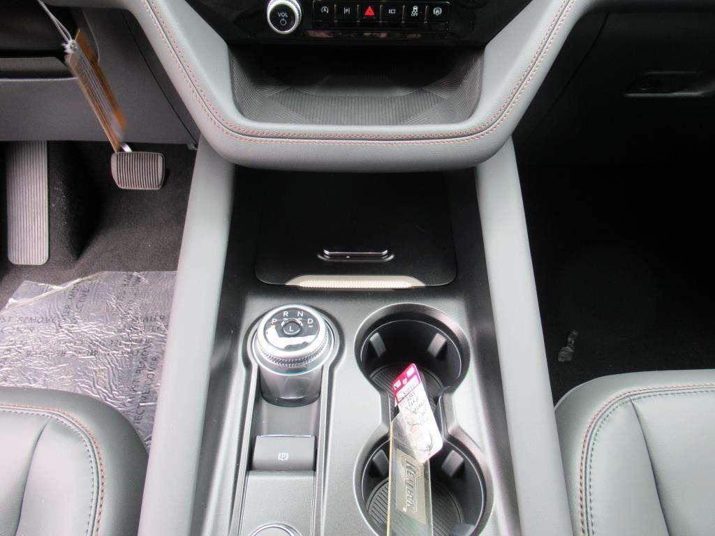 new 2025 Ford Explorer car, priced at $40,598
