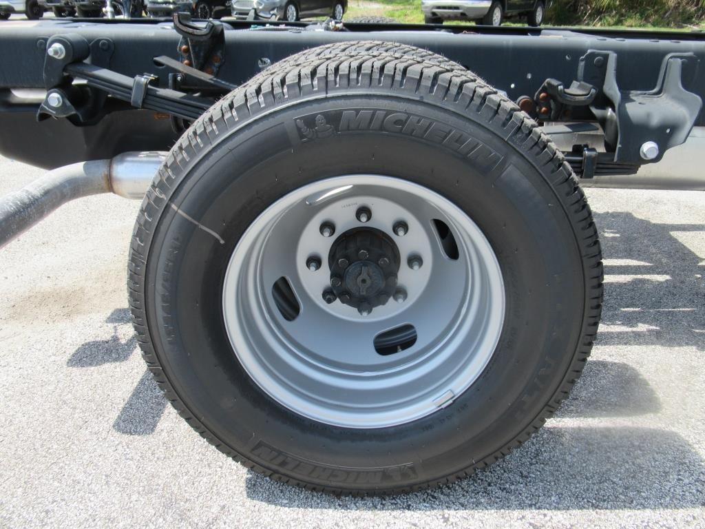new 2024 Ford F-350 car, priced at $53,210