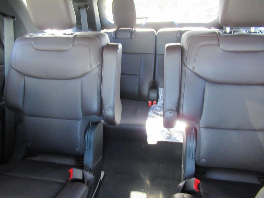 new 2025 Ford Explorer car, priced at $49,708