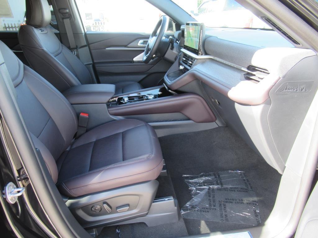 new 2025 Ford Explorer car, priced at $49,708