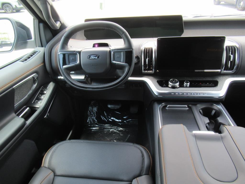 new 2025 Ford Expedition car, priced at $79,772
