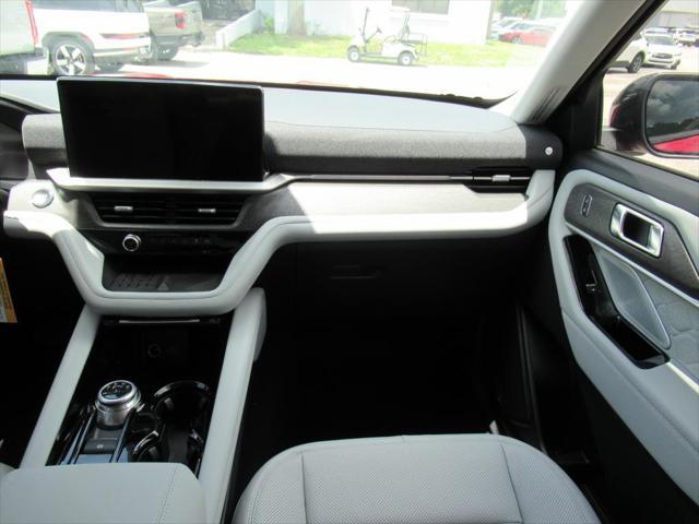 new 2025 Ford Explorer car, priced at $55,719