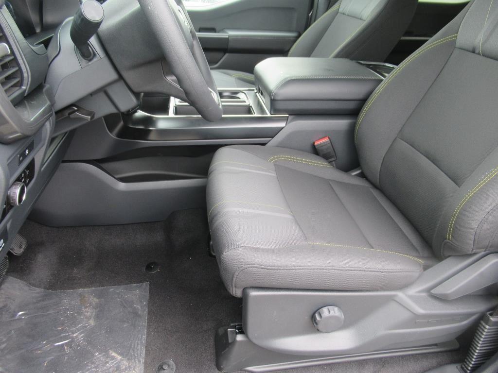 new 2025 Ford F-150 car, priced at $45,660