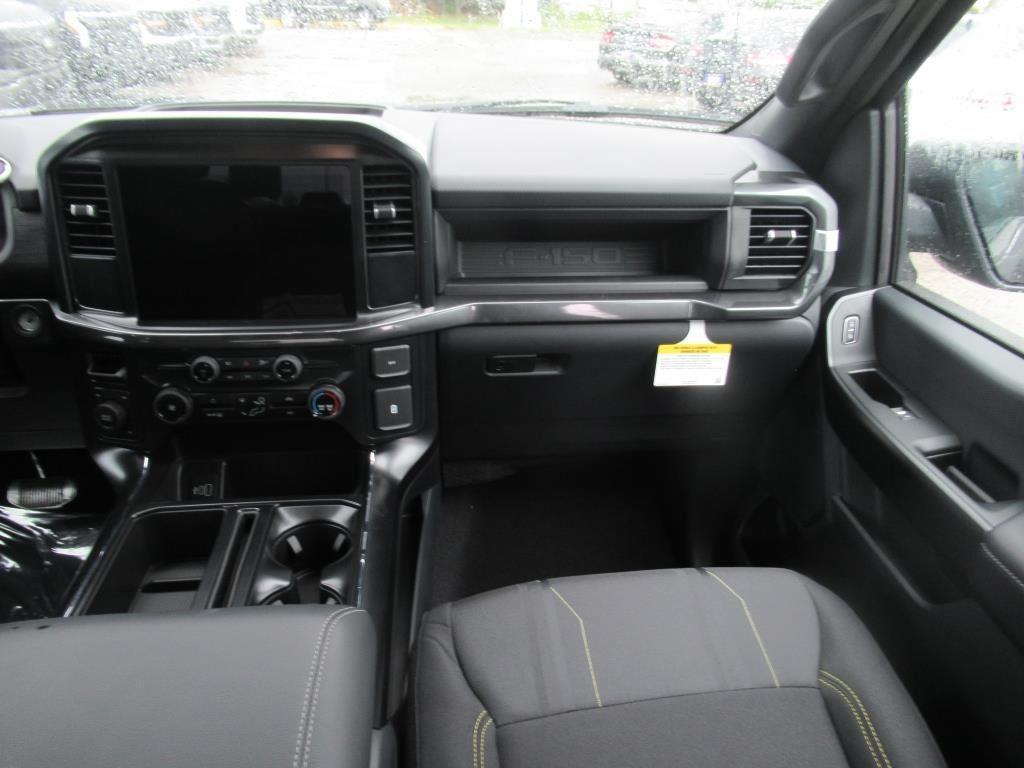 new 2025 Ford F-150 car, priced at $45,660