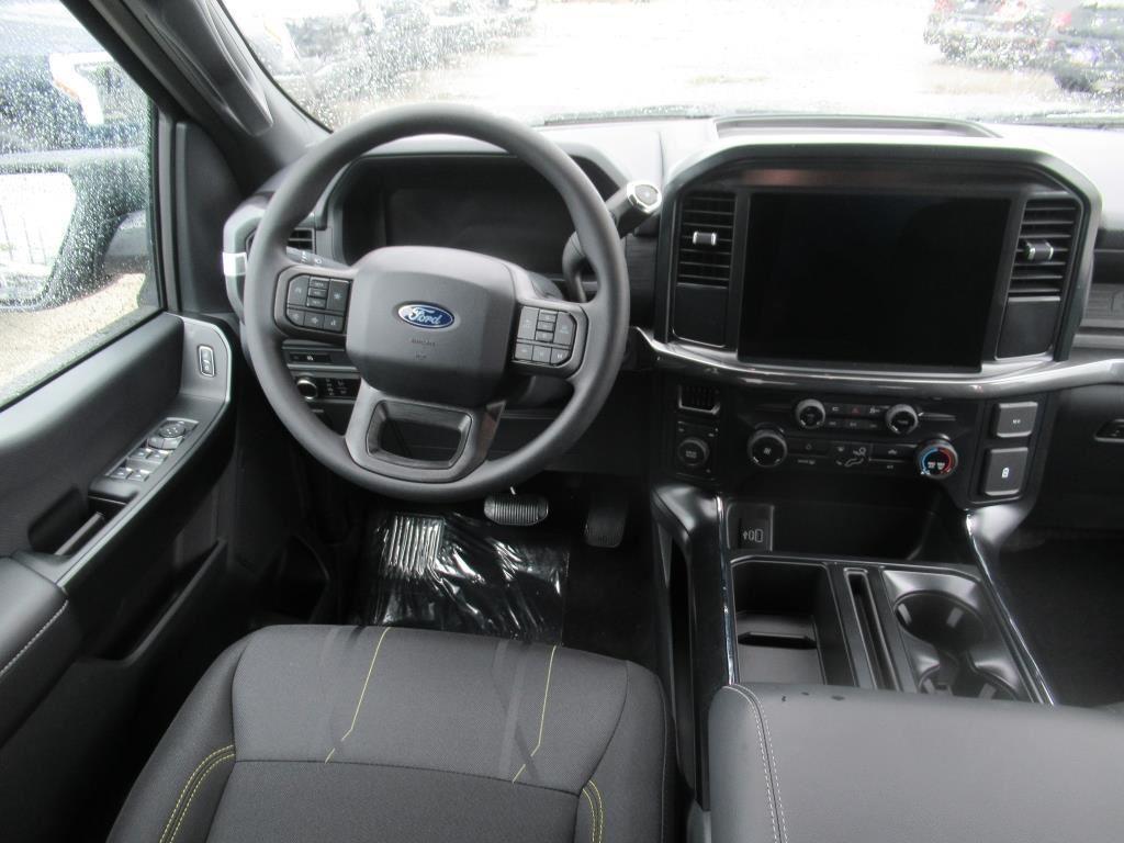 new 2025 Ford F-150 car, priced at $45,660