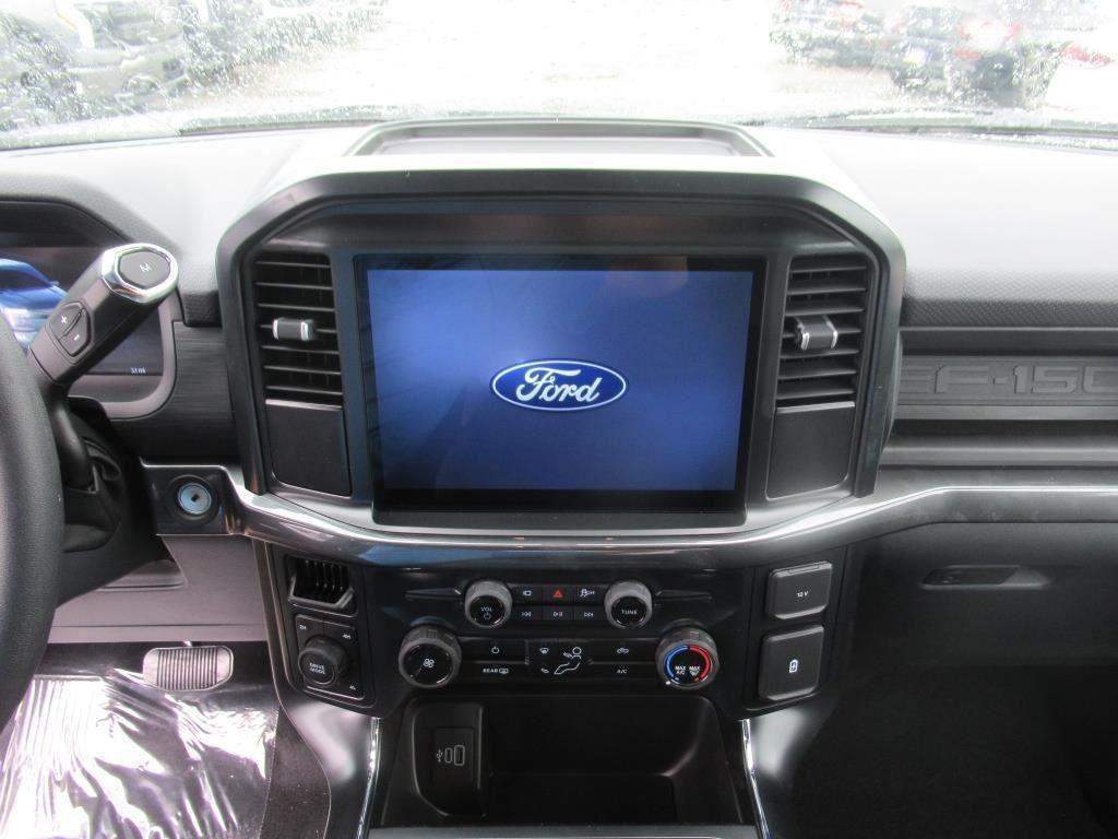new 2025 Ford F-150 car, priced at $45,660
