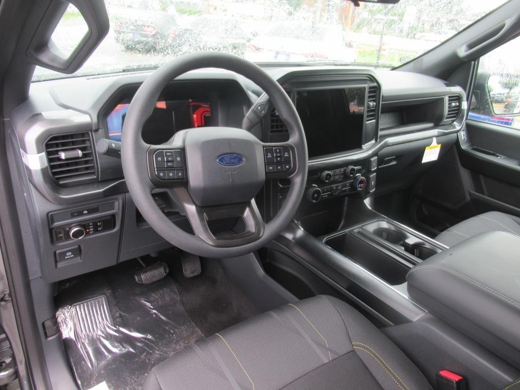 new 2025 Ford F-150 car, priced at $45,660