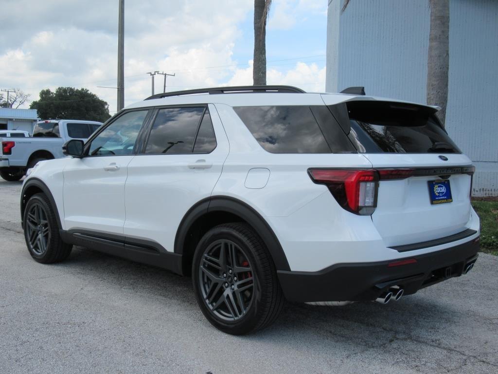 new 2025 Ford Explorer car, priced at $56,930