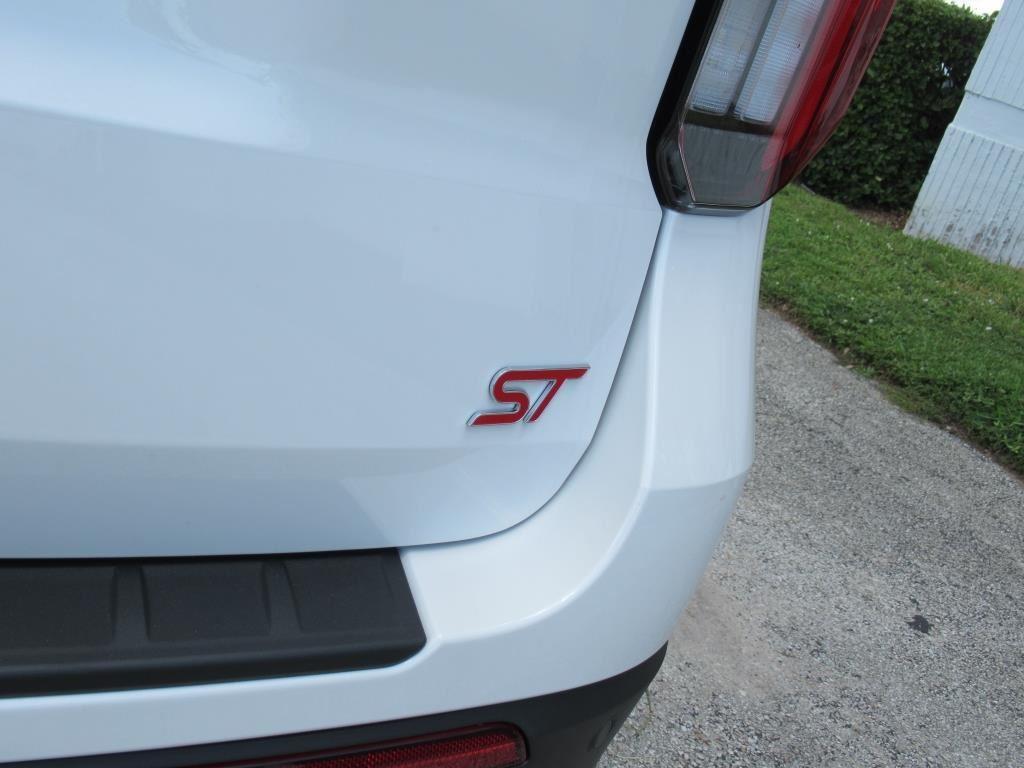 new 2025 Ford Explorer car, priced at $56,930