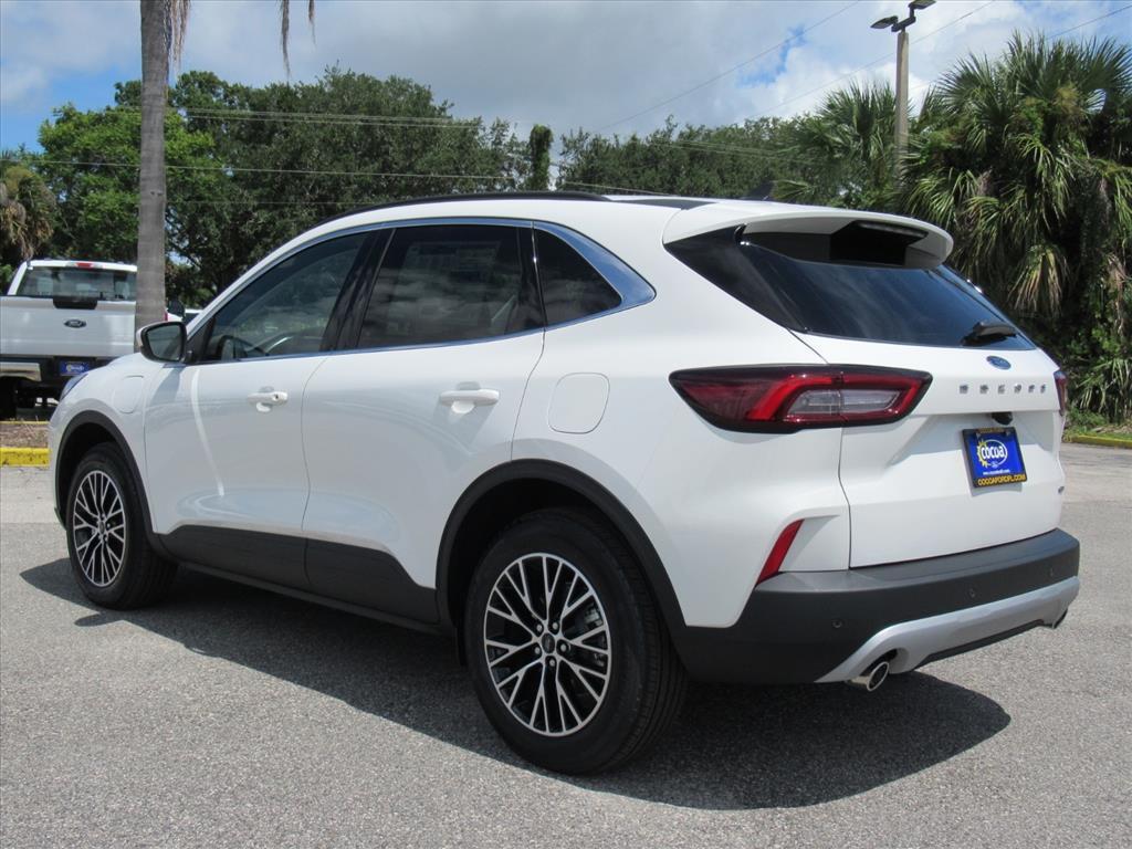 new 2025 Ford Escape PHEV car, priced at $30,098
