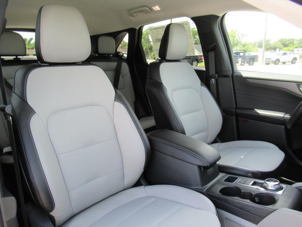 new 2025 Ford Escape PHEV car, priced at $30,098