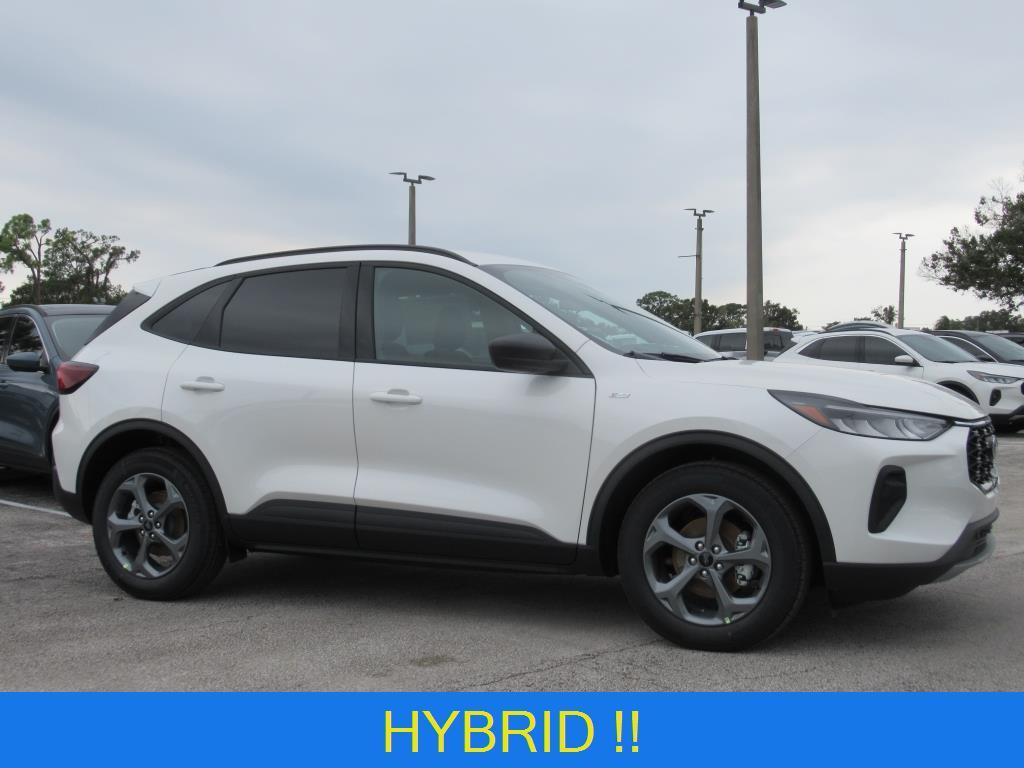 new 2025 Ford Escape car, priced at $29,380