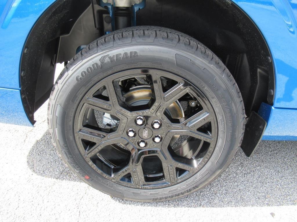 new 2025 Ford Maverick car, priced at $34,029