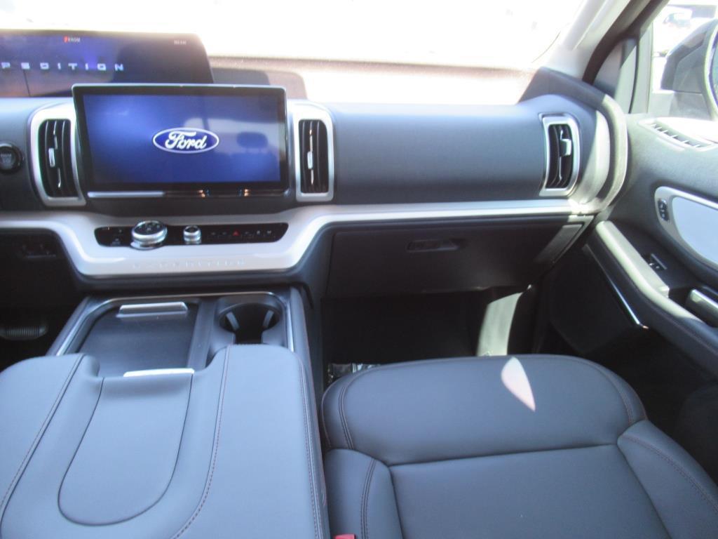 new 2025 Ford Expedition Max car, priced at $71,705
