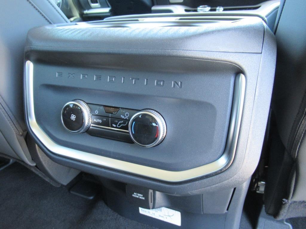 new 2025 Ford Expedition Max car, priced at $67,862