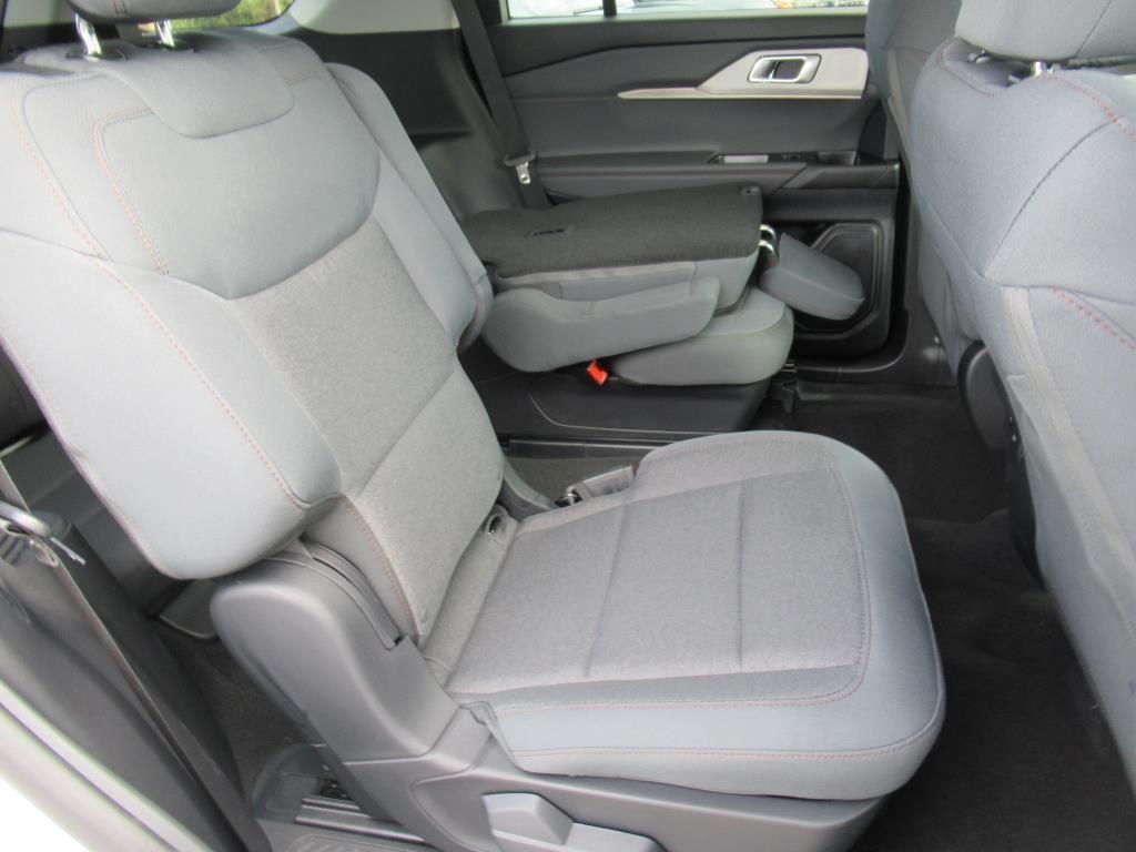 new 2025 Ford Explorer car, priced at $38,187