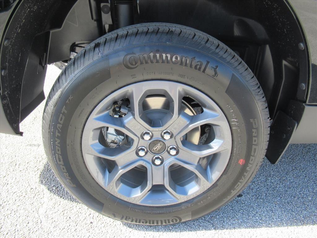 new 2025 Ford Maverick car, priced at $29,373
