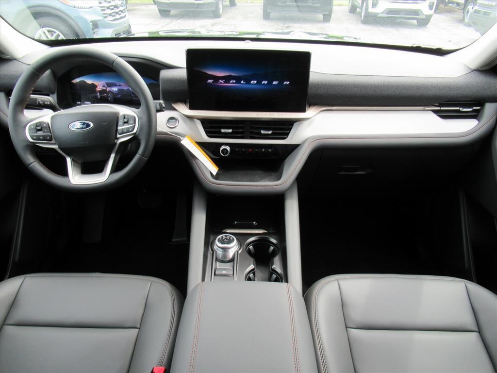 new 2025 Ford Explorer car, priced at $40,596