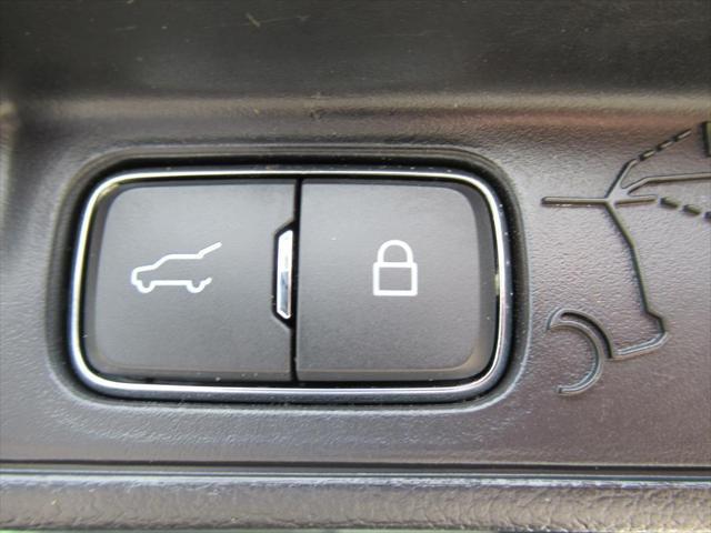 used 2022 Ford Explorer car, priced at $25,399