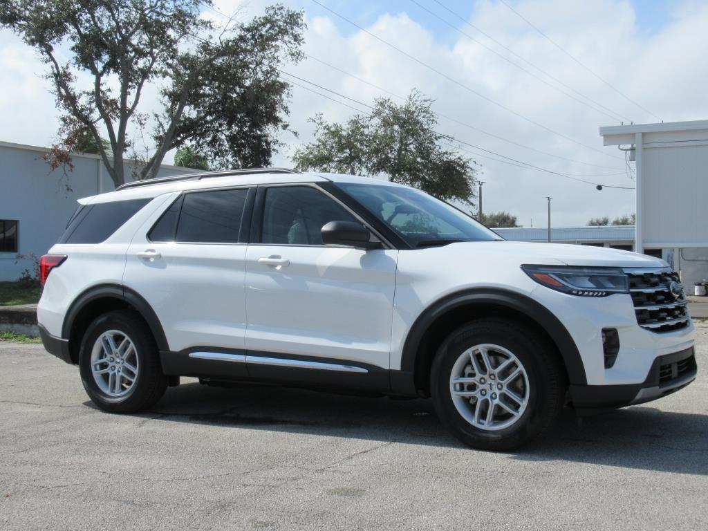 new 2025 Ford Explorer car, priced at $41,259