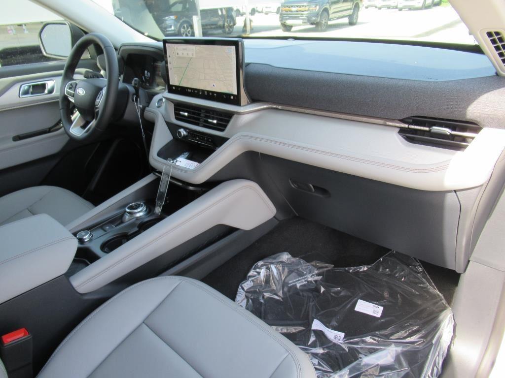 new 2025 Ford Explorer car, priced at $41,259