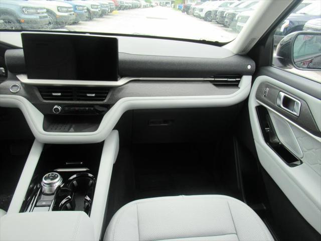 new 2025 Ford Explorer car, priced at $55,865