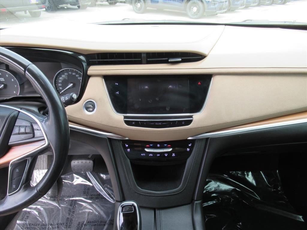 used 2018 Cadillac XT5 car, priced at $23,250