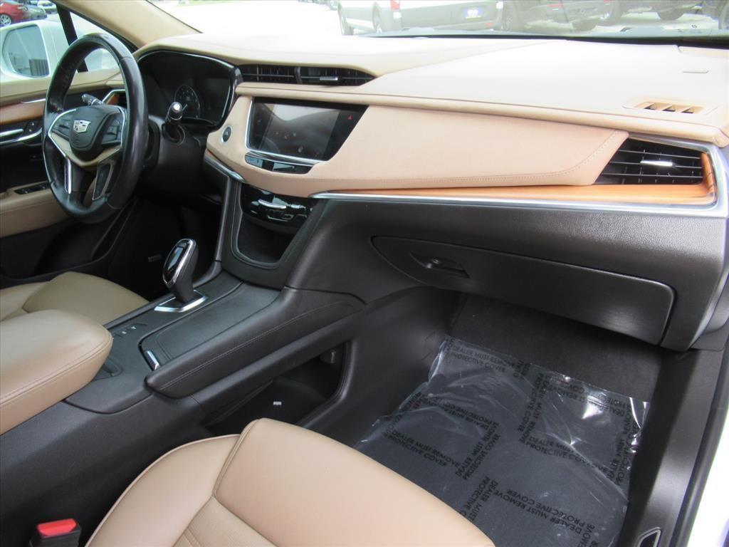 used 2018 Cadillac XT5 car, priced at $23,250