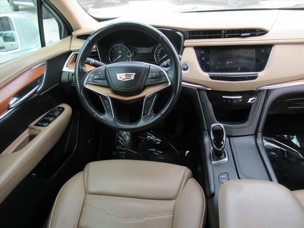 used 2018 Cadillac XT5 car, priced at $23,250