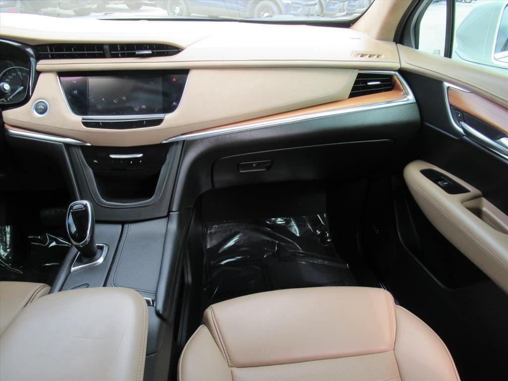 used 2018 Cadillac XT5 car, priced at $23,250