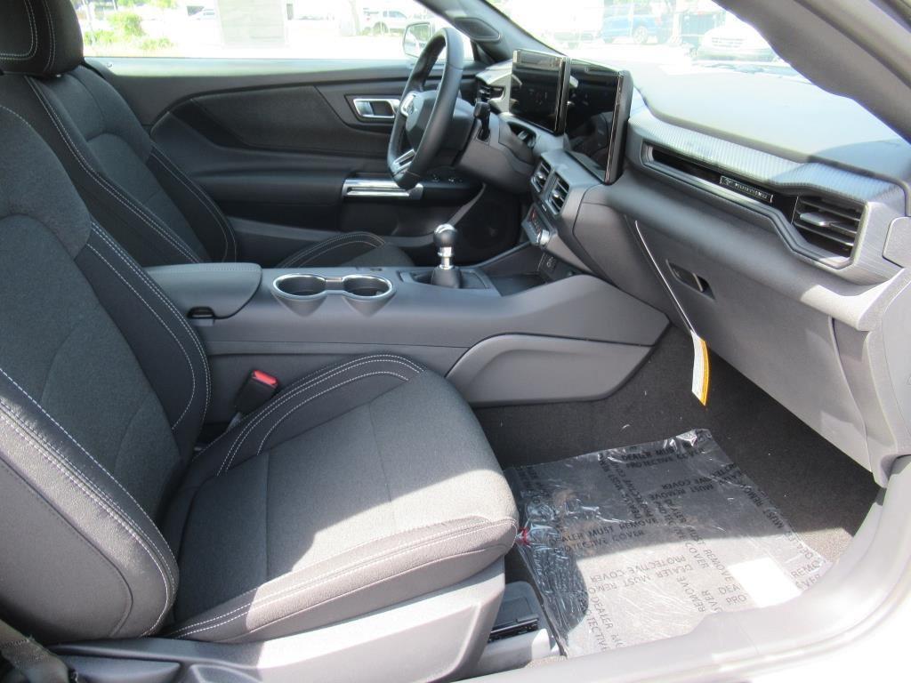 new 2025 Ford Mustang car