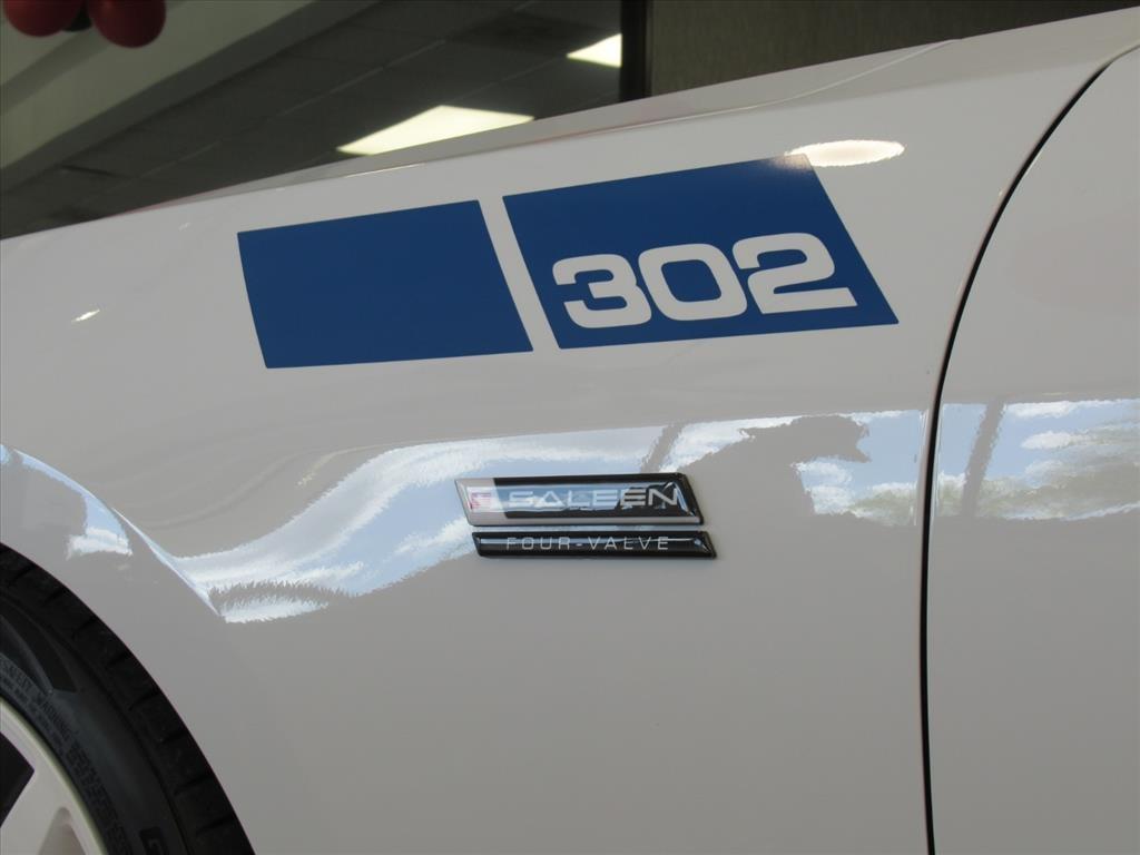 new 2025 Ford Mustang car