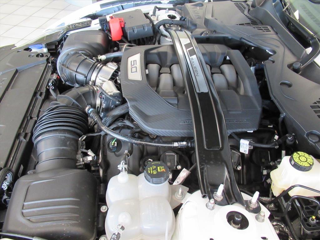 new 2025 Ford Mustang car