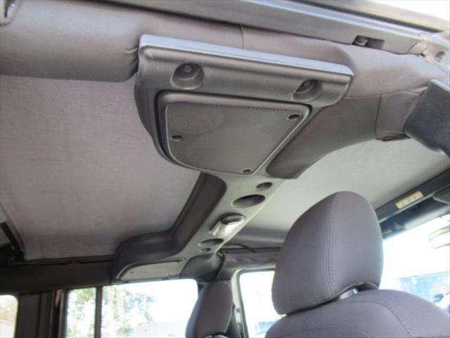 used 2015 Jeep Wrangler Unlimited car, priced at $17,352