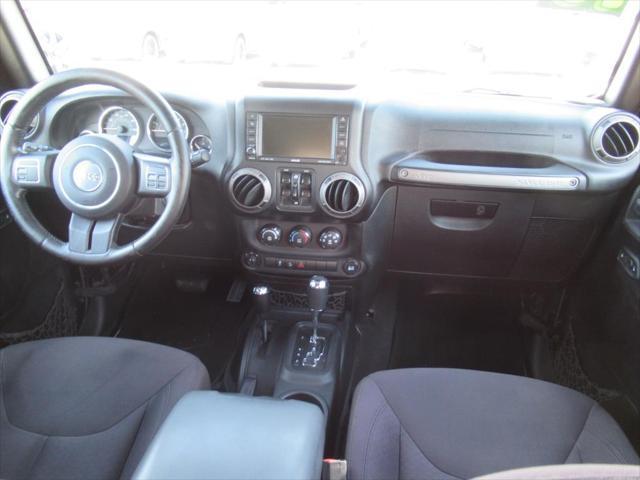 used 2015 Jeep Wrangler Unlimited car, priced at $17,352