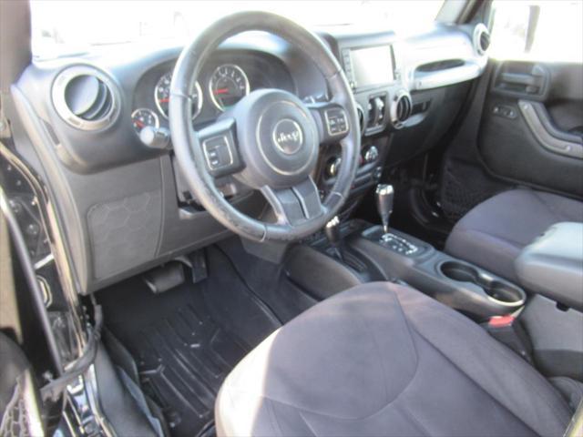 used 2015 Jeep Wrangler Unlimited car, priced at $17,352