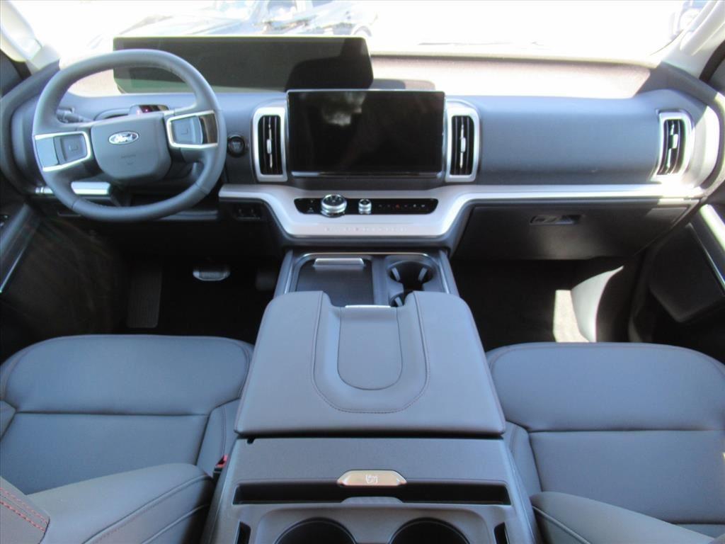 new 2025 Ford Expedition Max car, priced at $68,372