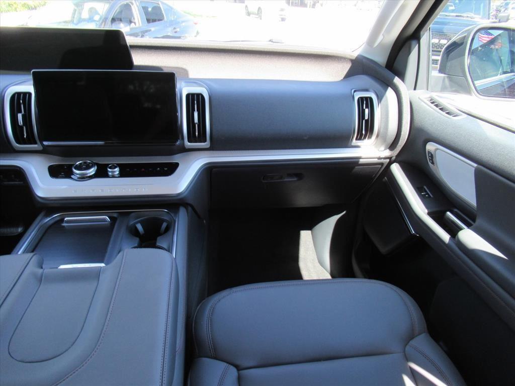 new 2025 Ford Expedition Max car, priced at $68,372