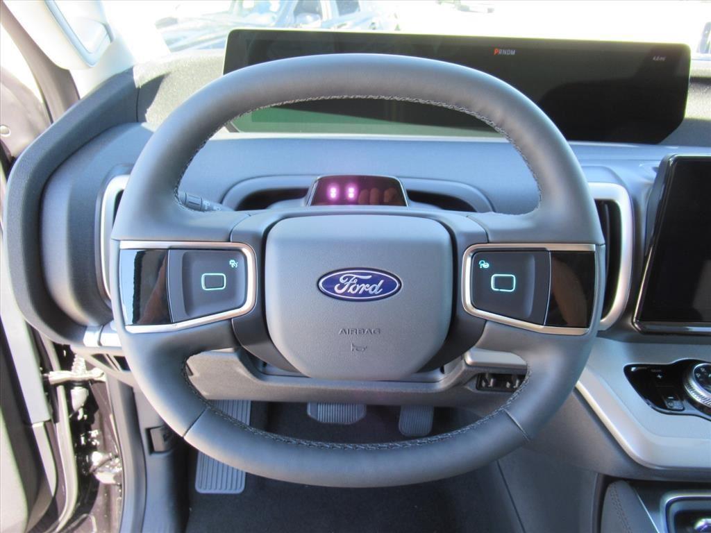 new 2025 Ford Expedition Max car, priced at $68,372