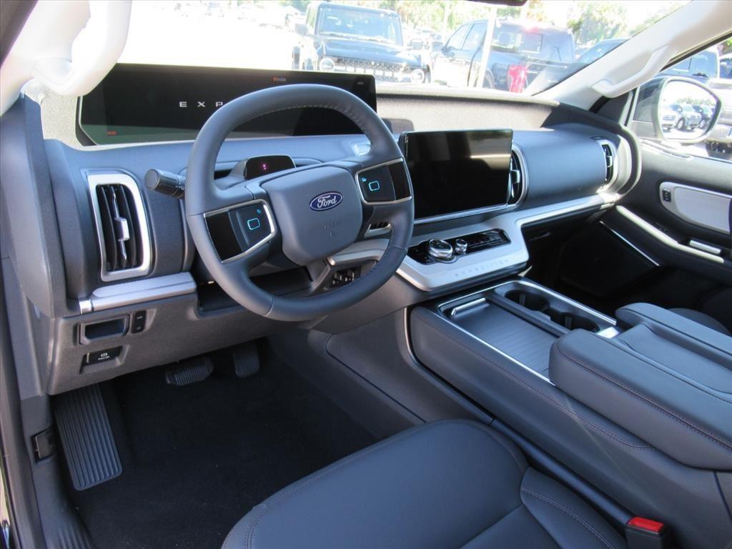new 2025 Ford Expedition Max car, priced at $68,372