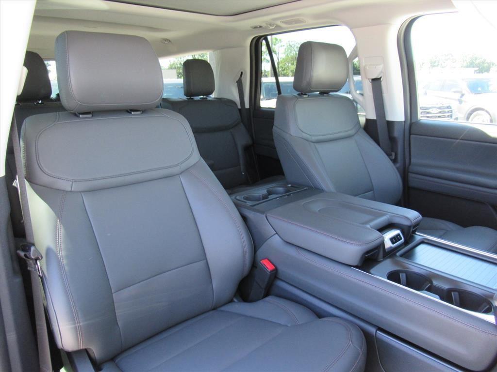 new 2025 Ford Expedition Max car, priced at $68,372