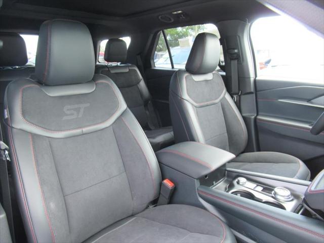 new 2025 Ford Explorer car, priced at $57,112