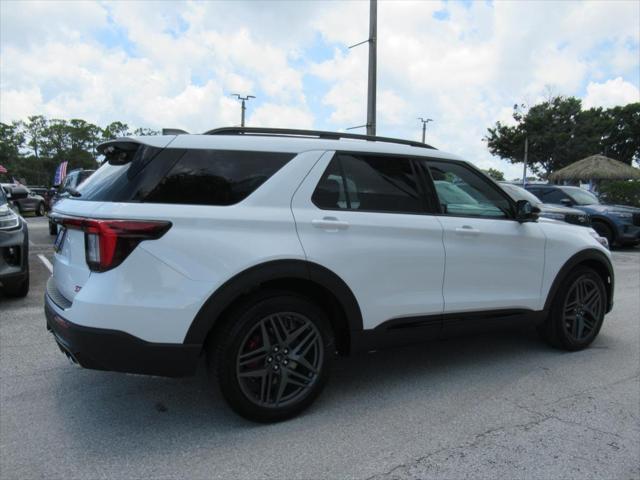 new 2025 Ford Explorer car, priced at $57,112