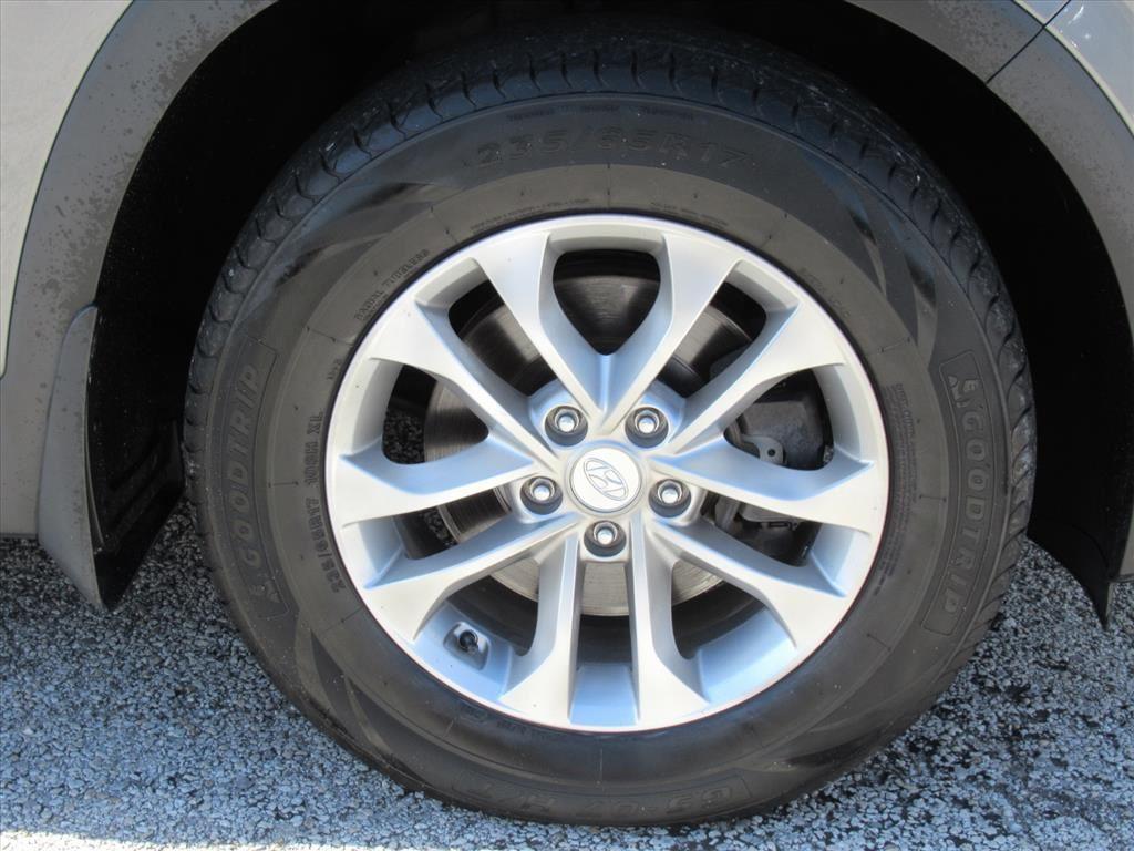 used 2020 Hyundai Santa Fe car, priced at $16,400