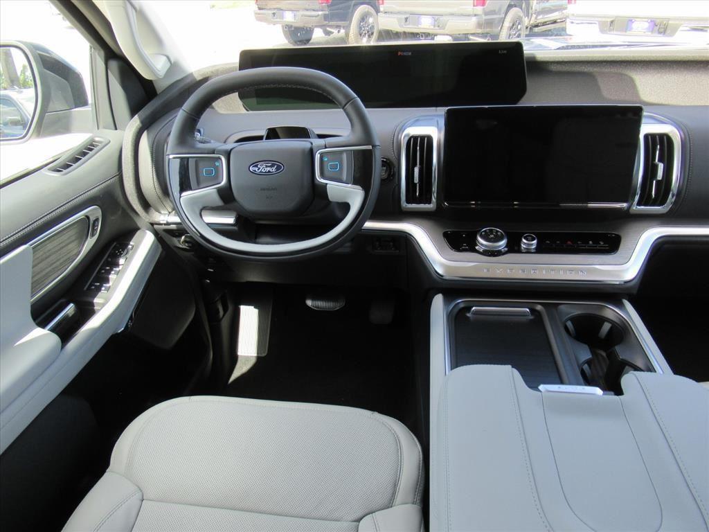 new 2025 Ford Expedition car, priced at $80,750