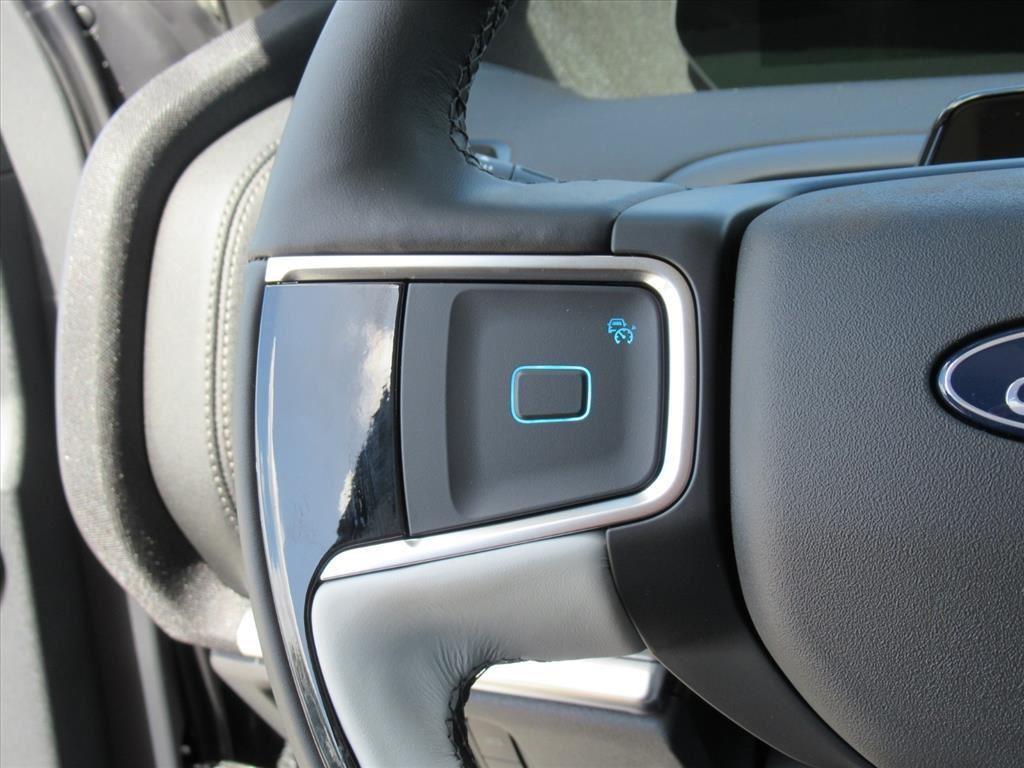 new 2025 Ford Expedition car, priced at $80,750