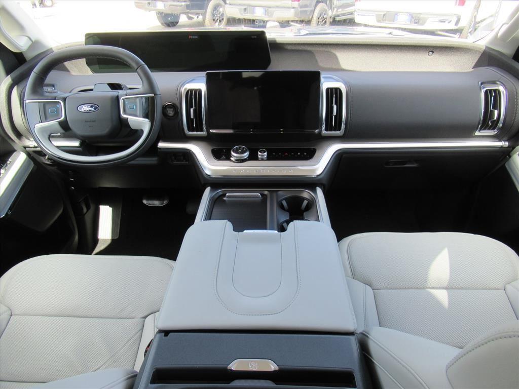 new 2025 Ford Expedition car, priced at $80,750