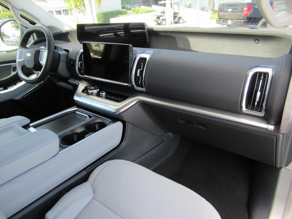 new 2025 Ford Expedition car, priced at $80,750