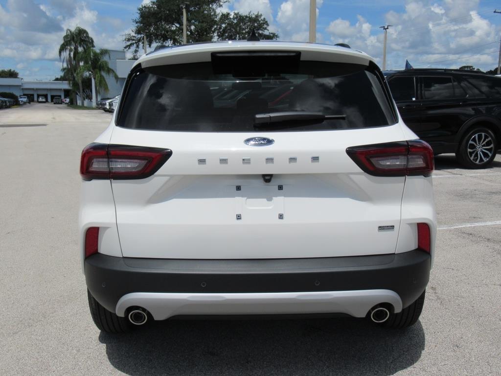 new 2025 Ford Escape PHEV car, priced at $35,794
