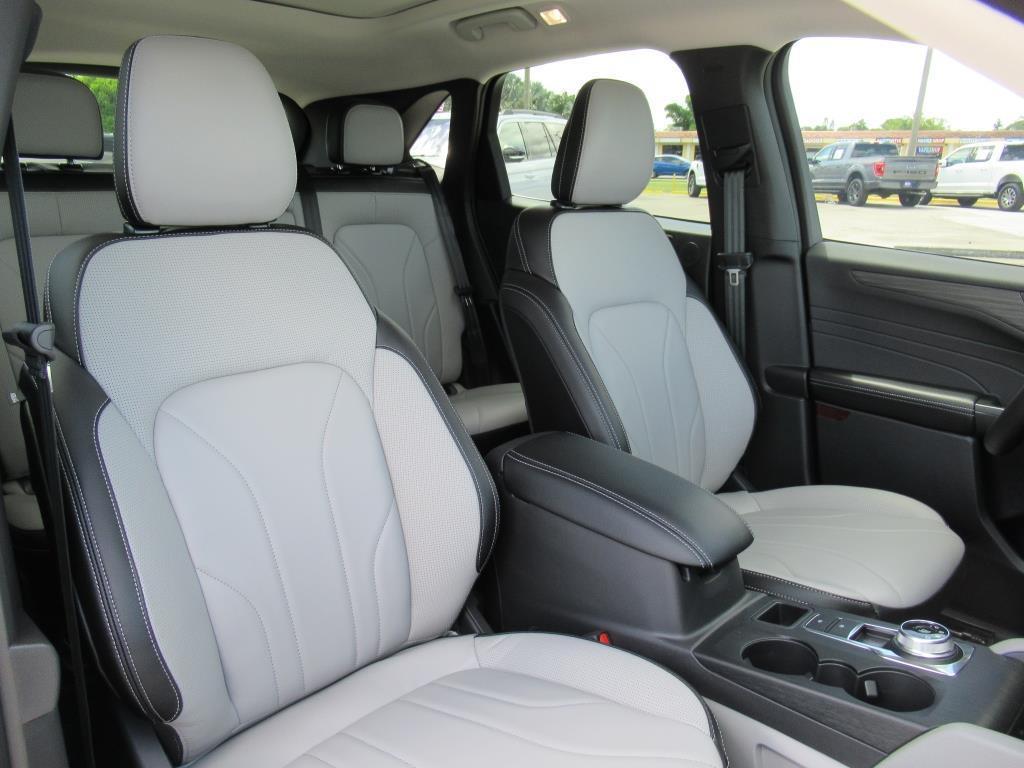 new 2025 Ford Escape PHEV car, priced at $35,794
